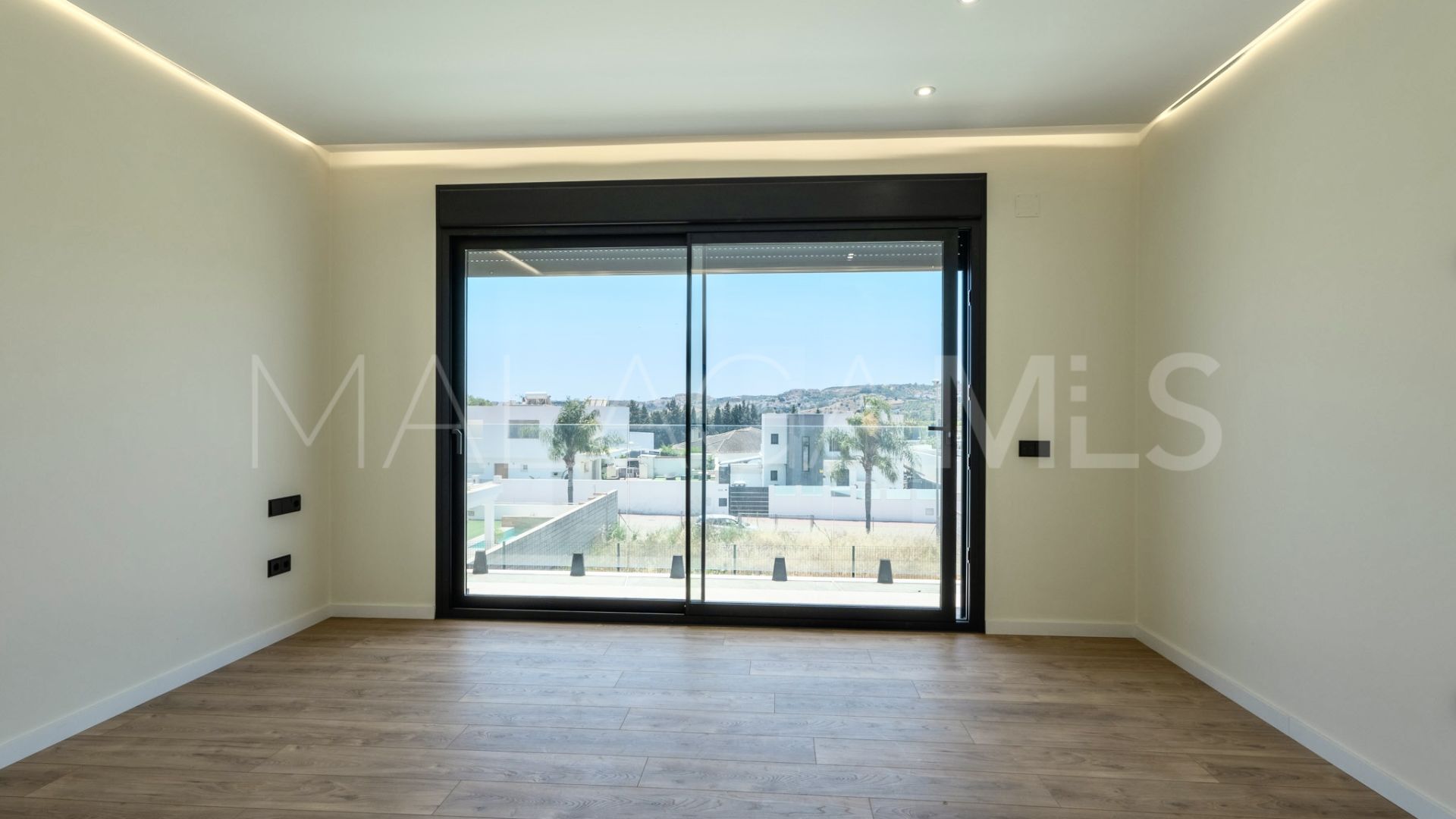 Villa for sale in Sierrezuela