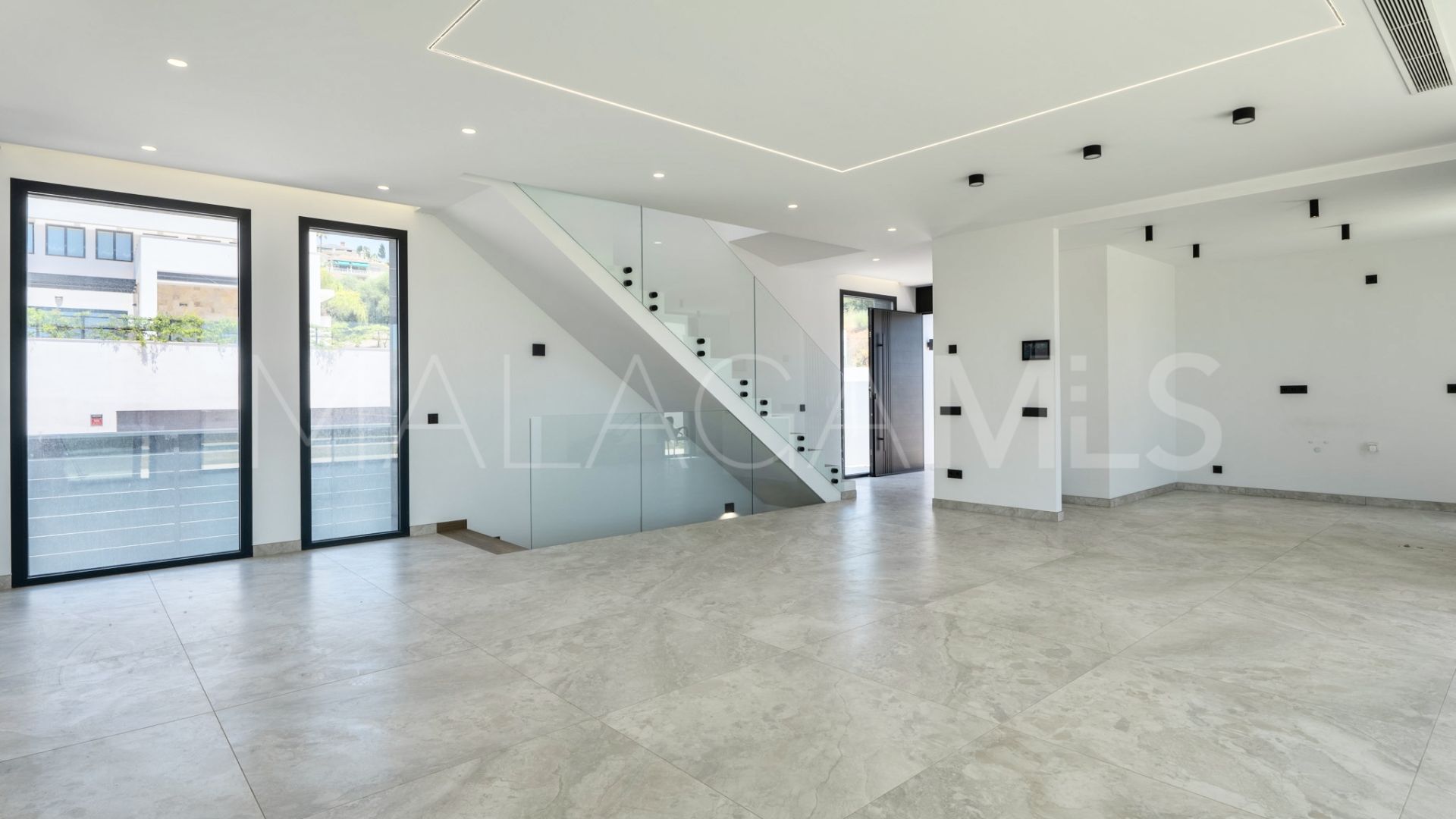 Villa for sale in Sierrezuela