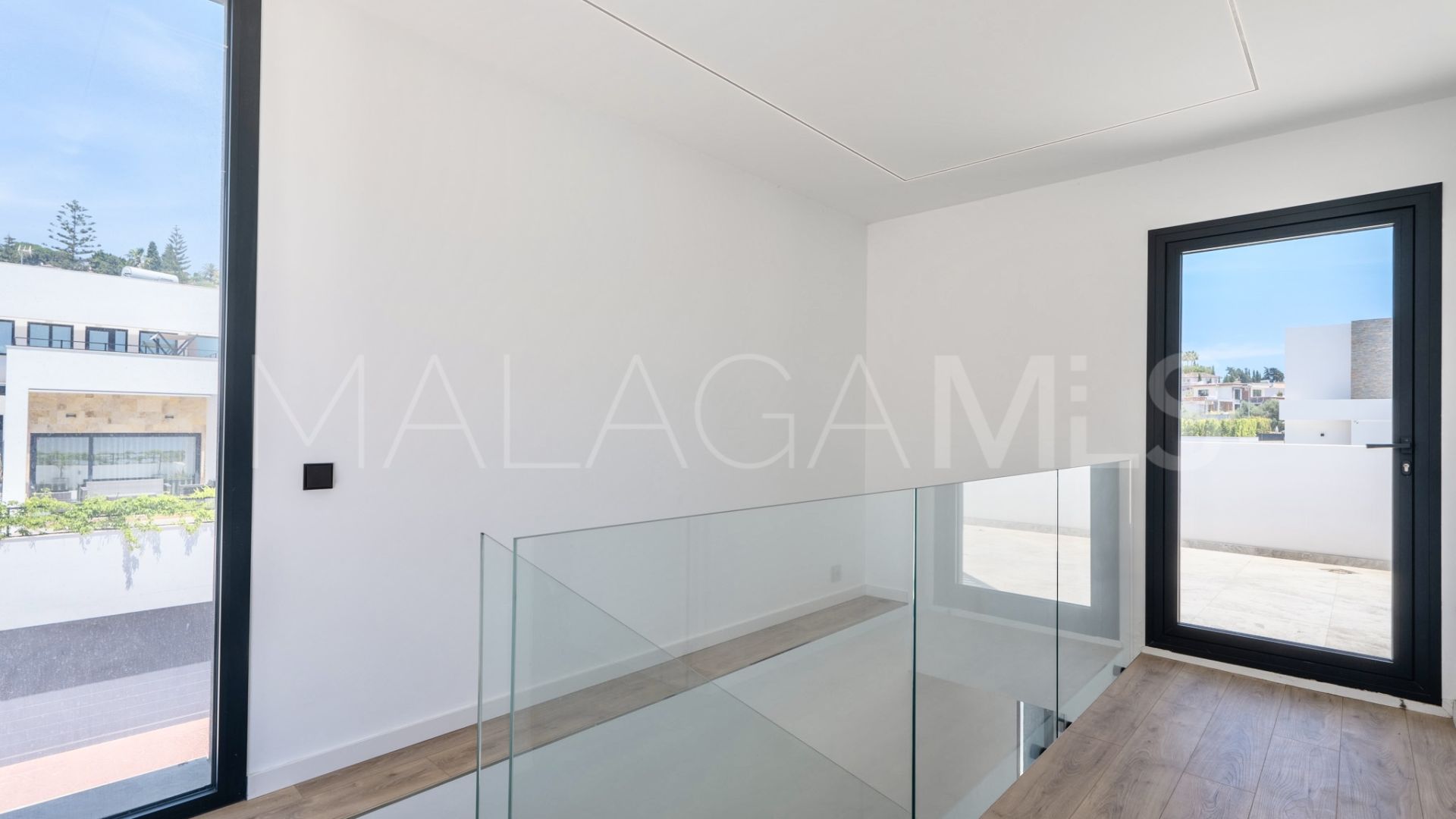 Villa for sale in Sierrezuela