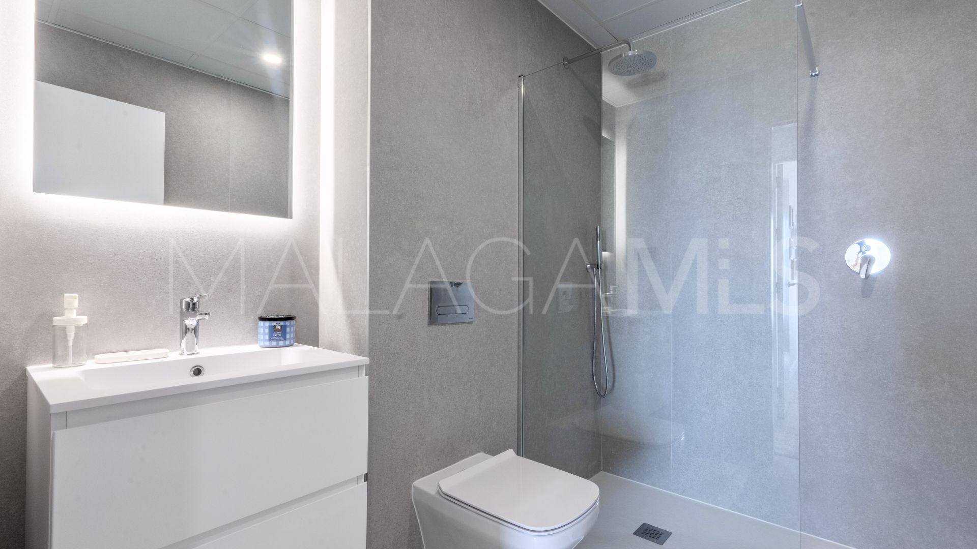 Lägenhet for sale in Los Altos de los Monteros