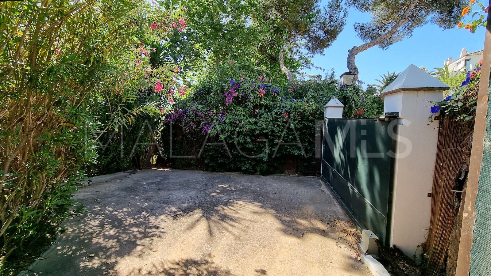 Radhus for sale in Marbella Golden Mile