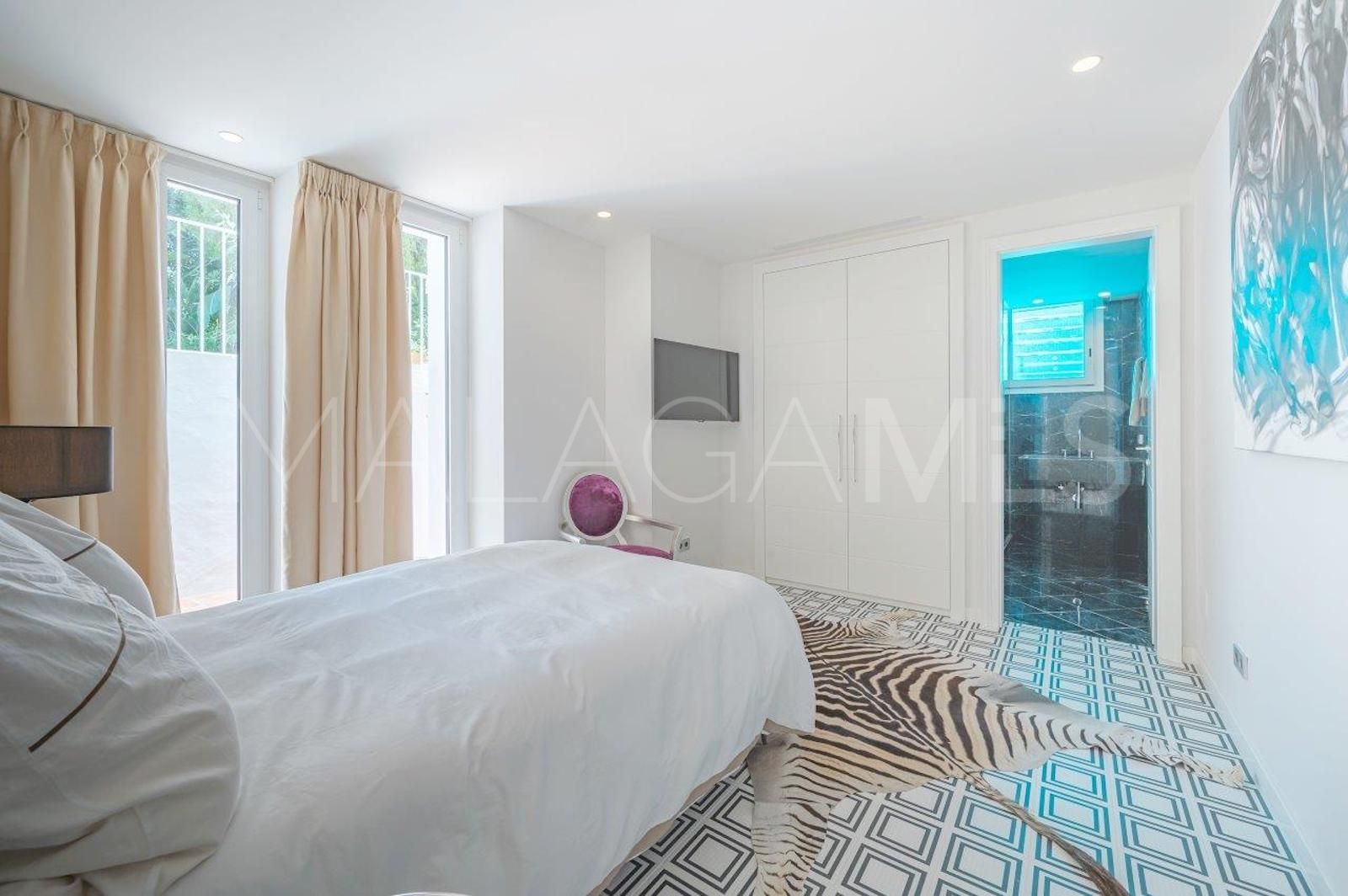 Radhus for sale in Marbella Golden Mile