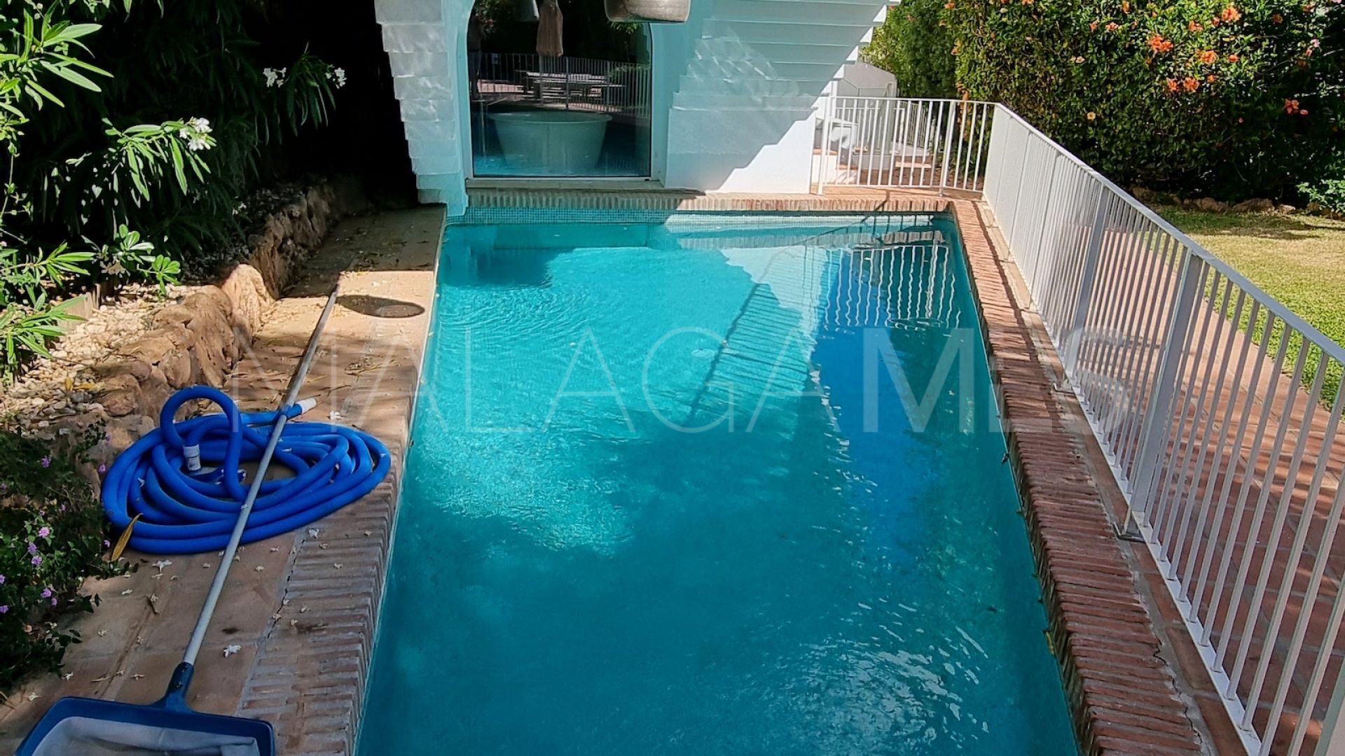 Radhus for sale in Marbella Golden Mile