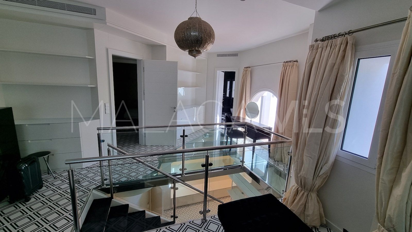 Radhus for sale in Marbella Golden Mile