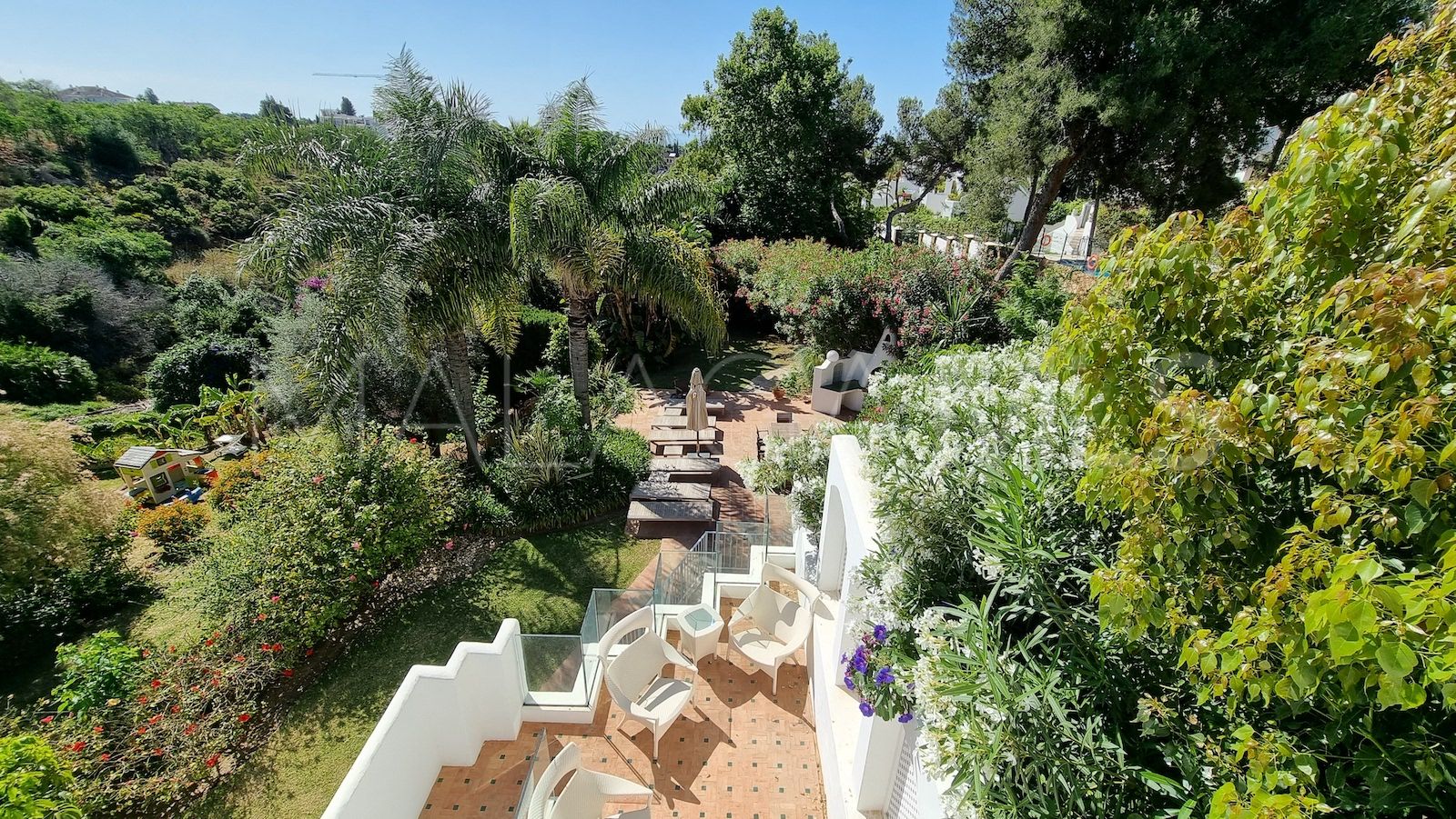 Radhus for sale in Marbella Golden Mile