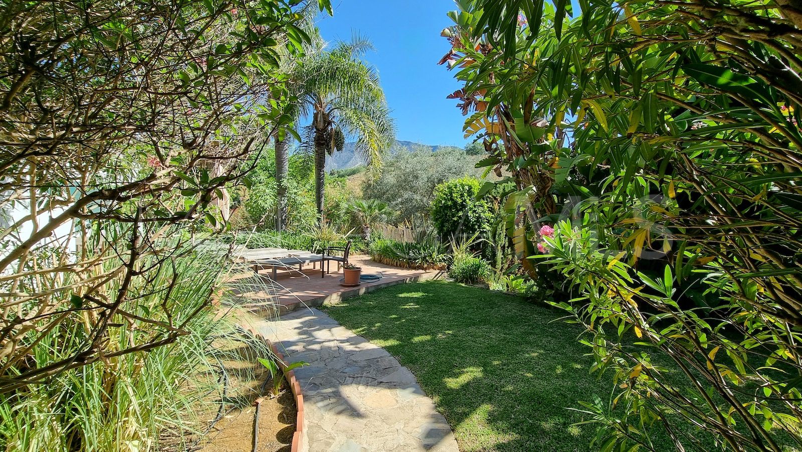 Radhus for sale in Marbella Golden Mile