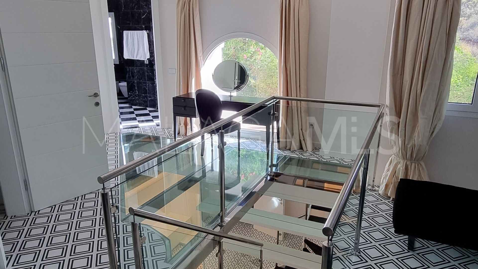 Radhus for sale in Marbella Golden Mile