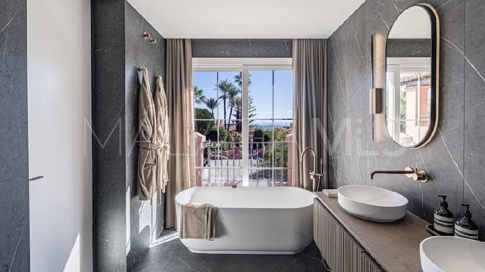 Buy adosado in Monte Halcones