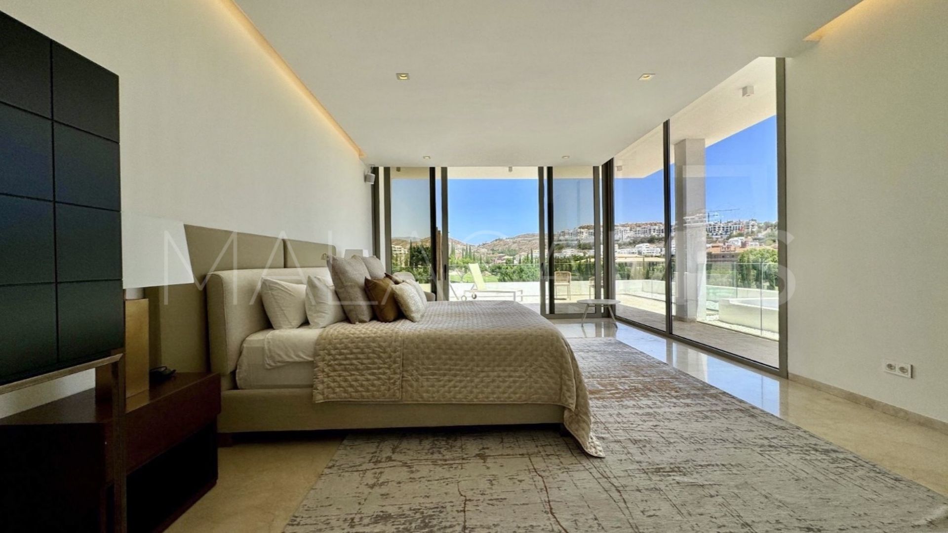 Villa for sale in Los Flamingos Golf