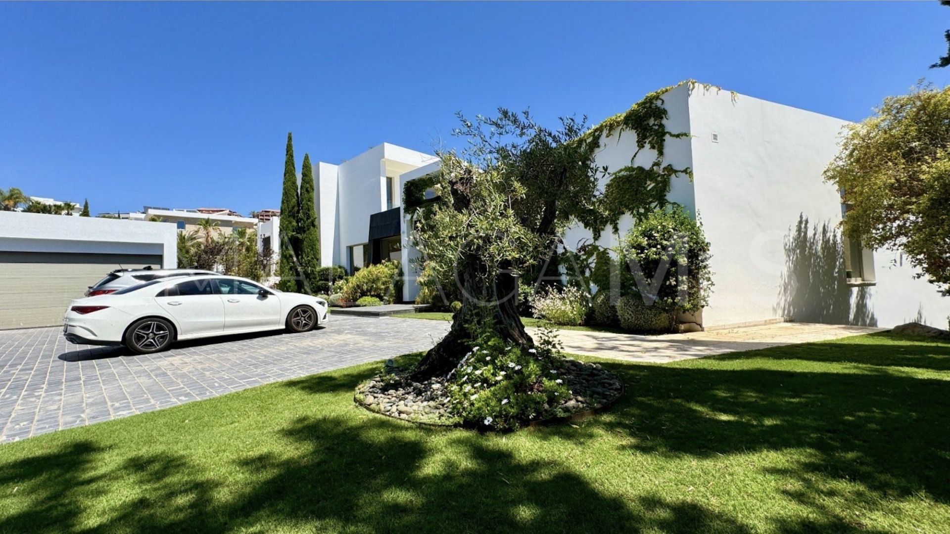 Villa for sale in Los Flamingos Golf