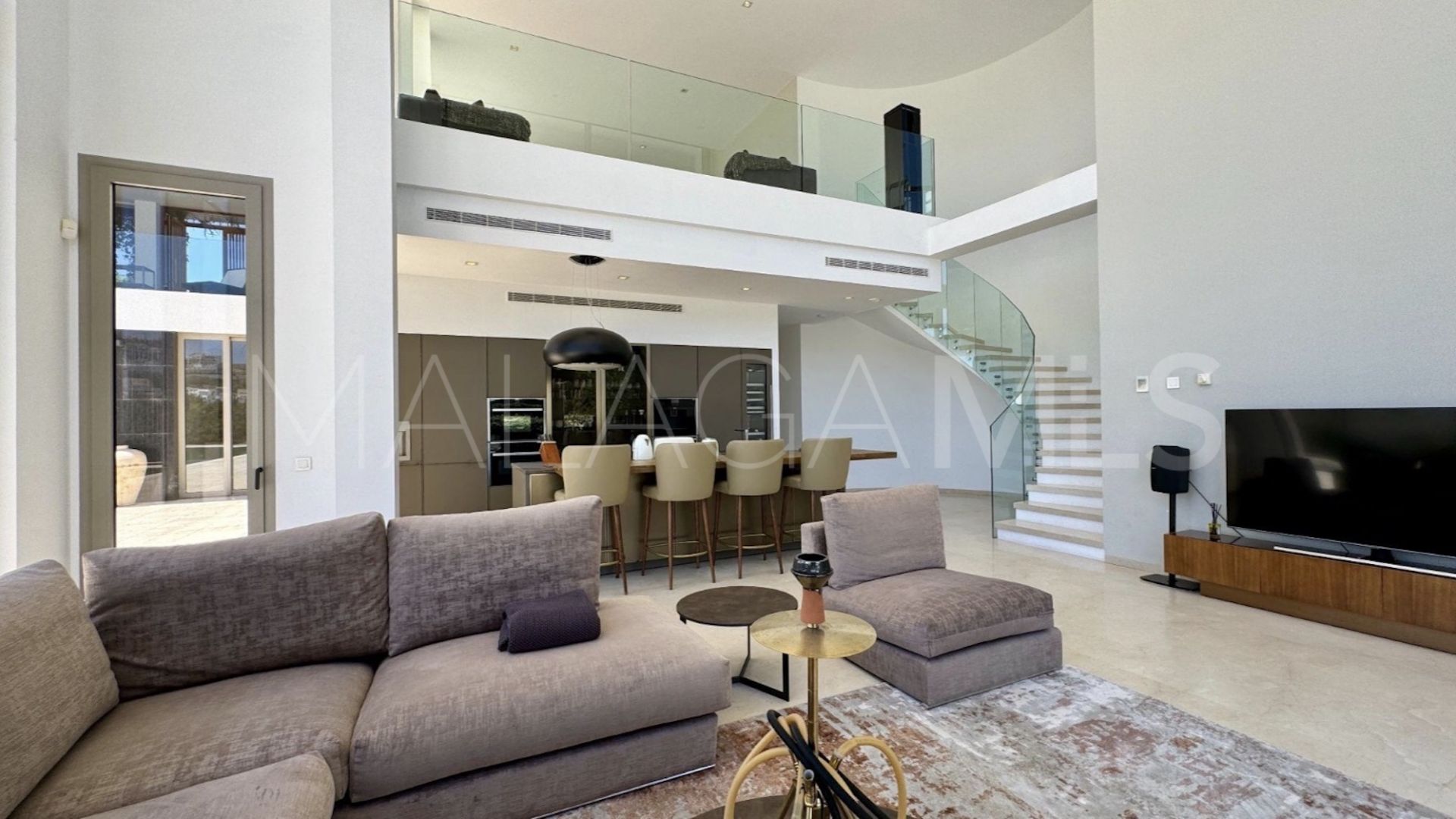 Villa for sale in Los Flamingos Golf