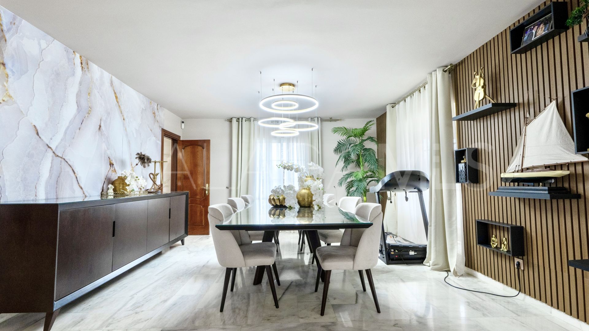 Villa for sale in San Pedro de Alcantara