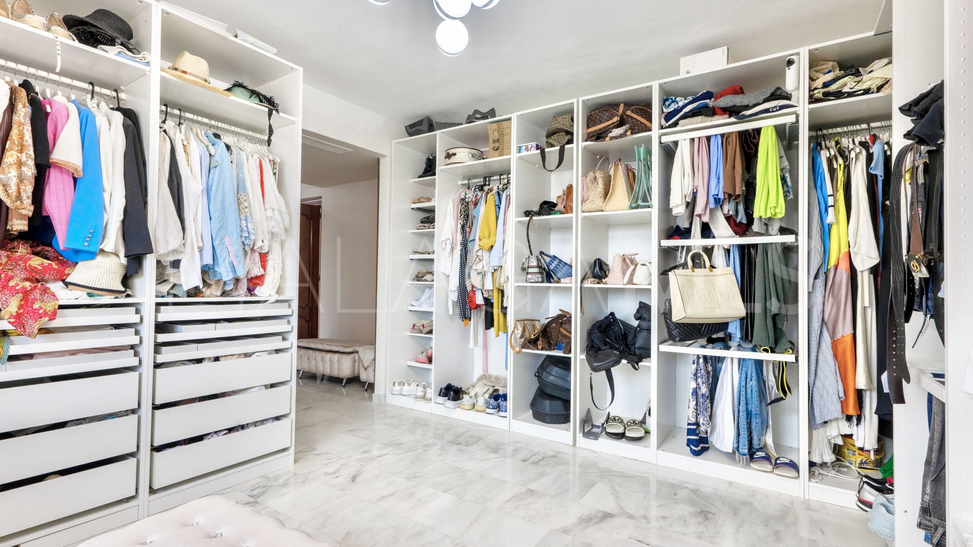 Villa for sale in San Pedro de Alcantara