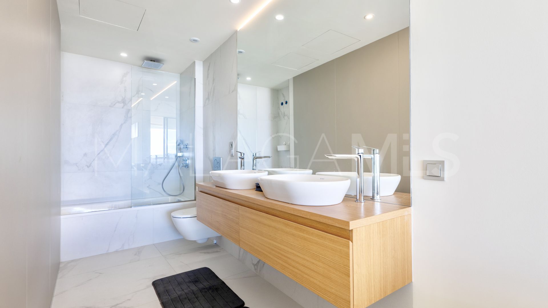 Buy apartamento in Fuengirola