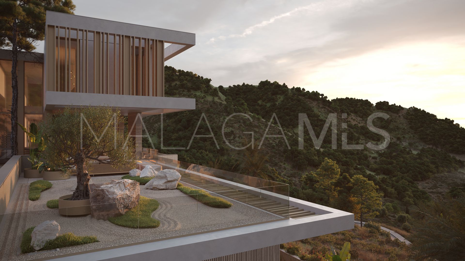 Villa for sale in Montemayor