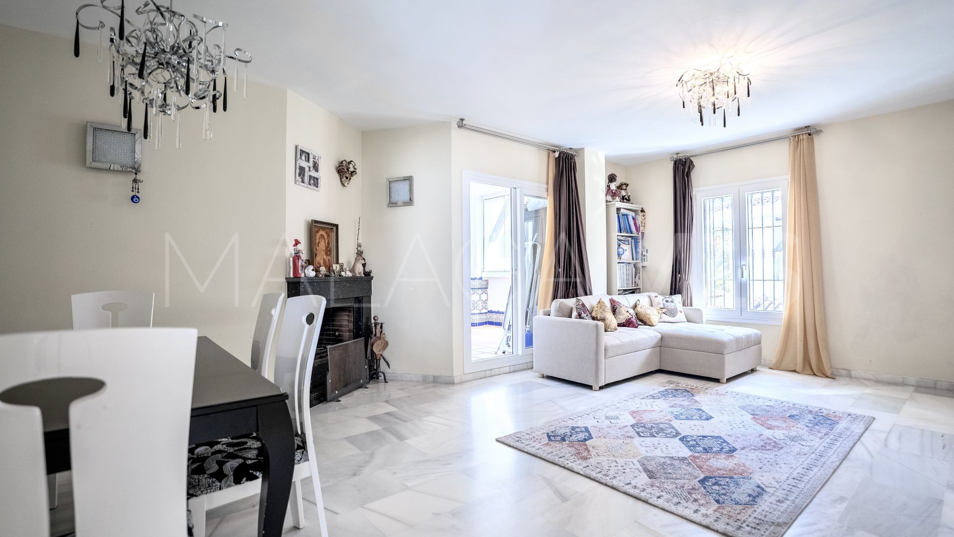 Lägenhet for sale in Los Naranjos de Marbella