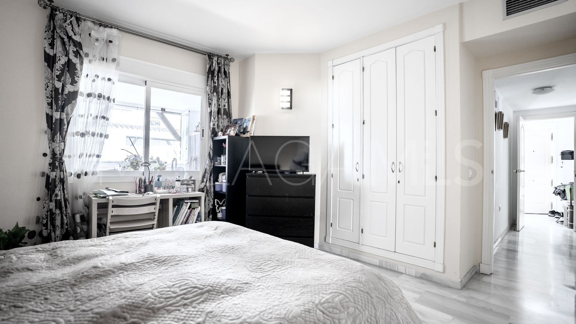 Lägenhet for sale in Los Naranjos de Marbella