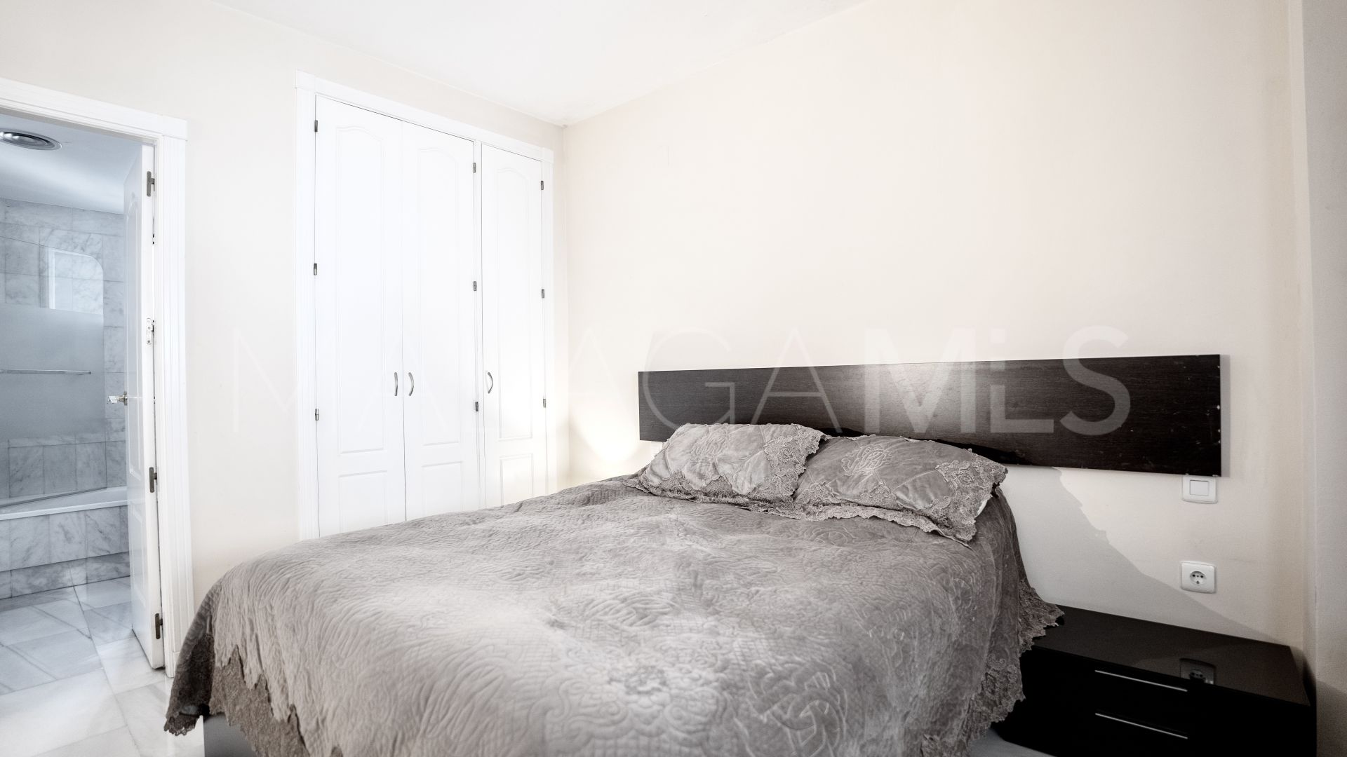 Lägenhet for sale in Los Naranjos de Marbella