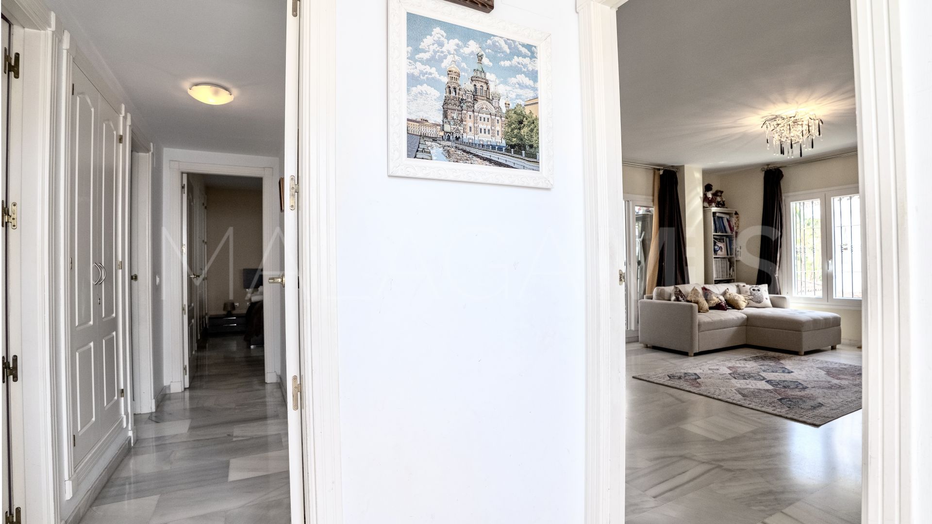 Lägenhet for sale in Los Naranjos de Marbella