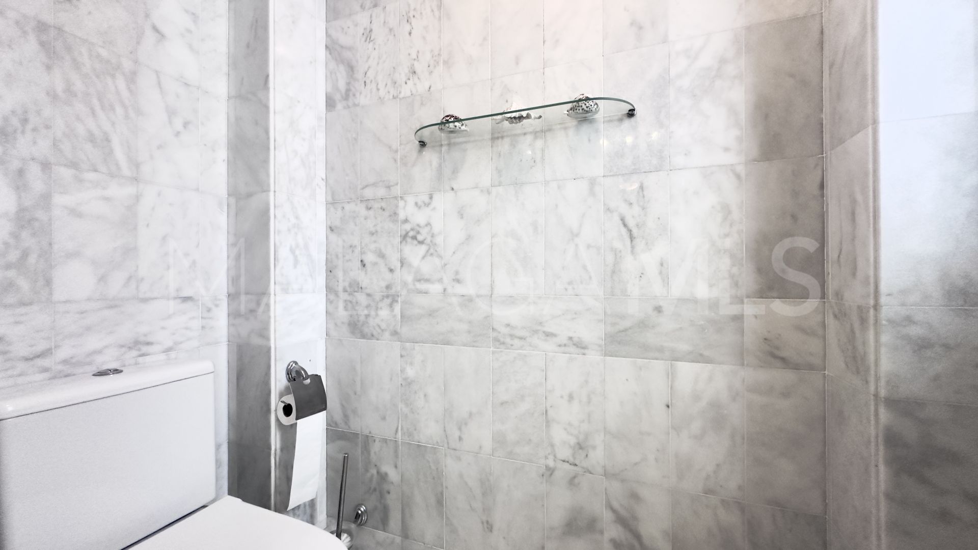 Lägenhet for sale in Los Naranjos de Marbella