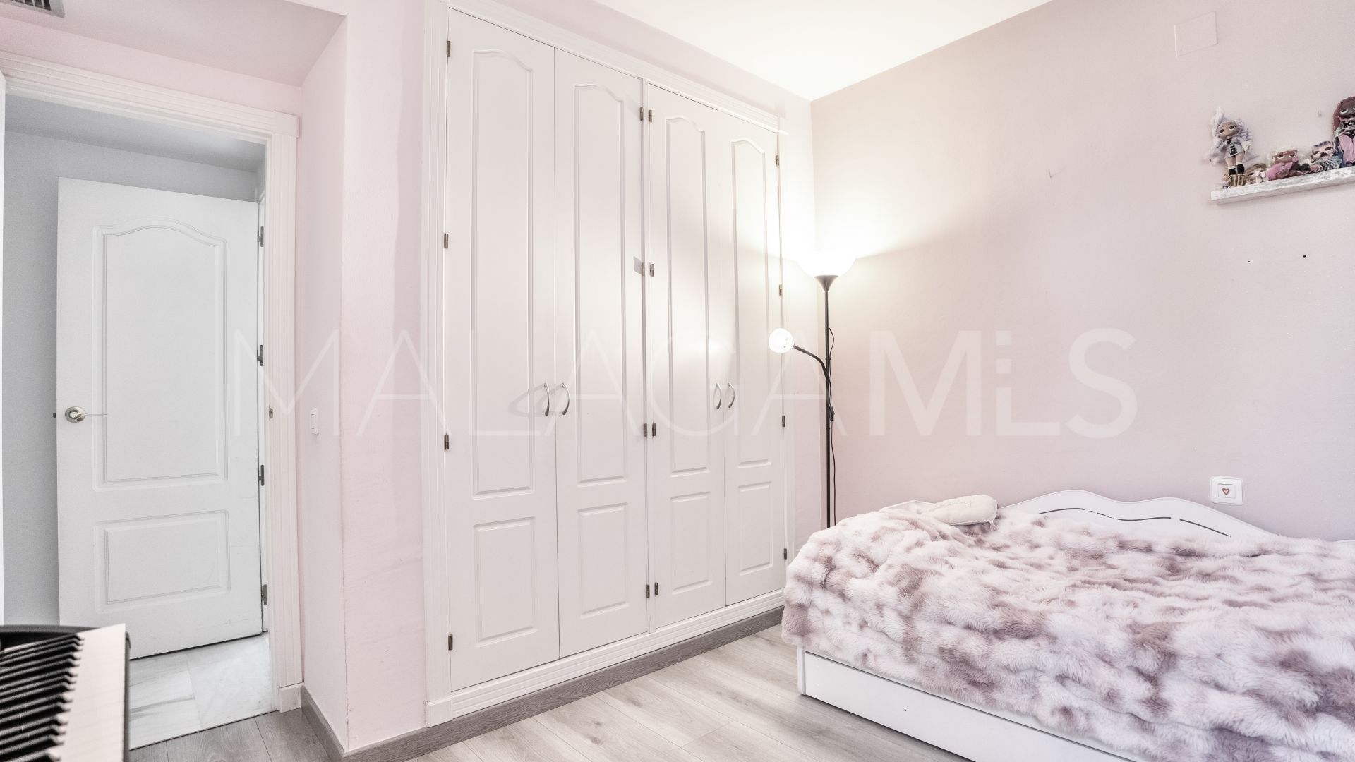 Lägenhet for sale in Los Naranjos de Marbella