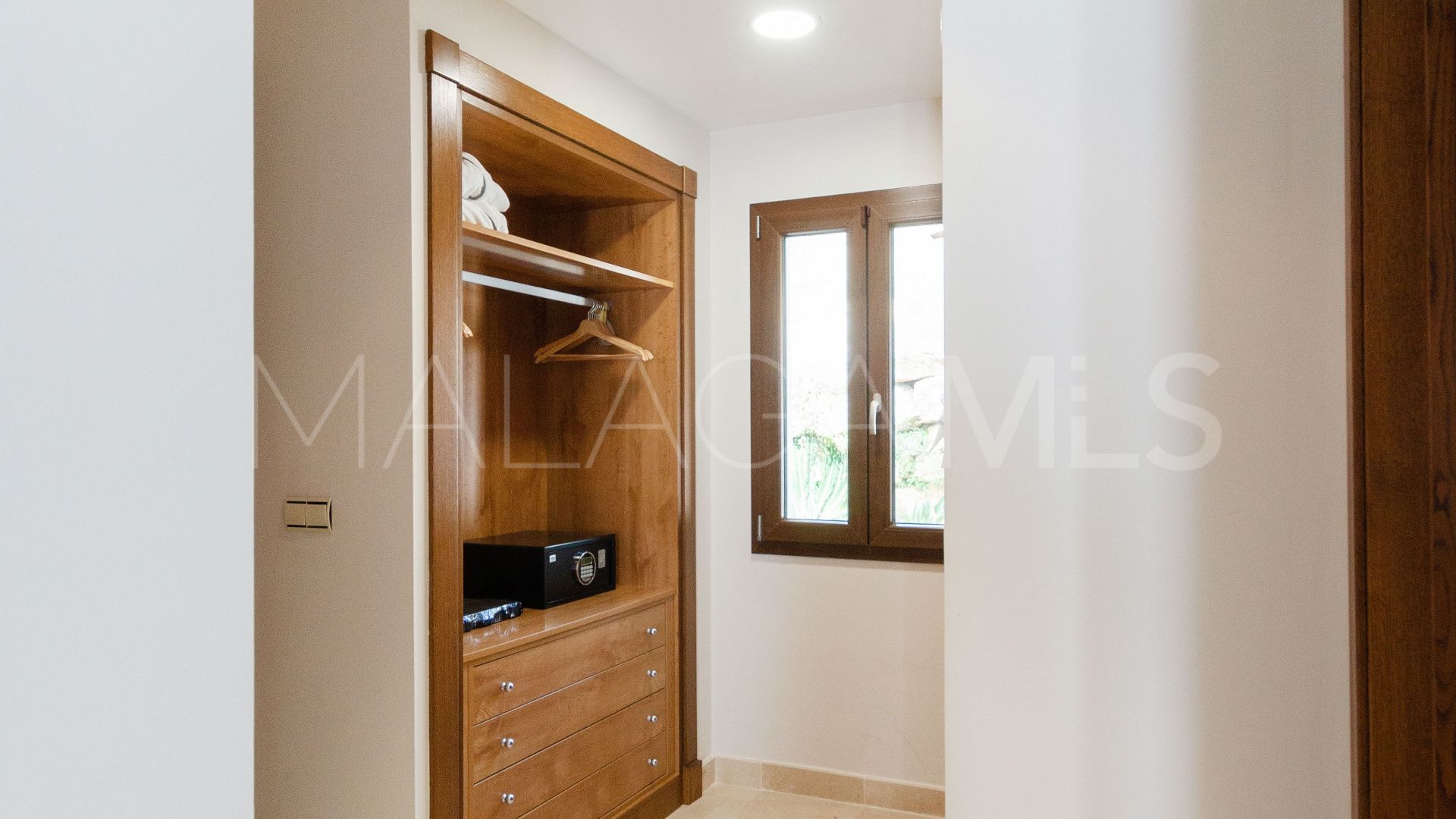 Villa for sale in Benahavis Hills Country Club