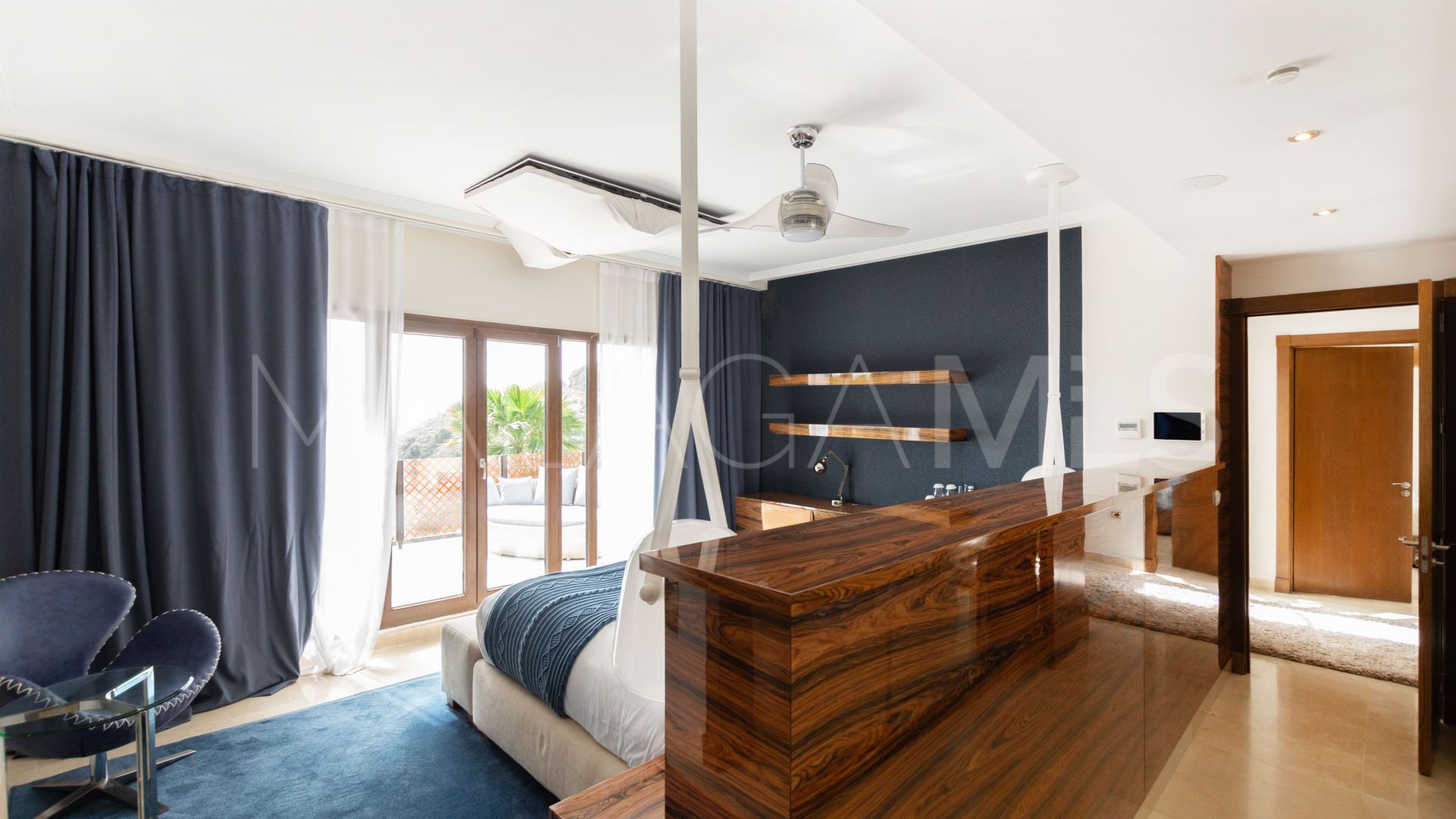 Villa for sale in Benahavis Hills Country Club