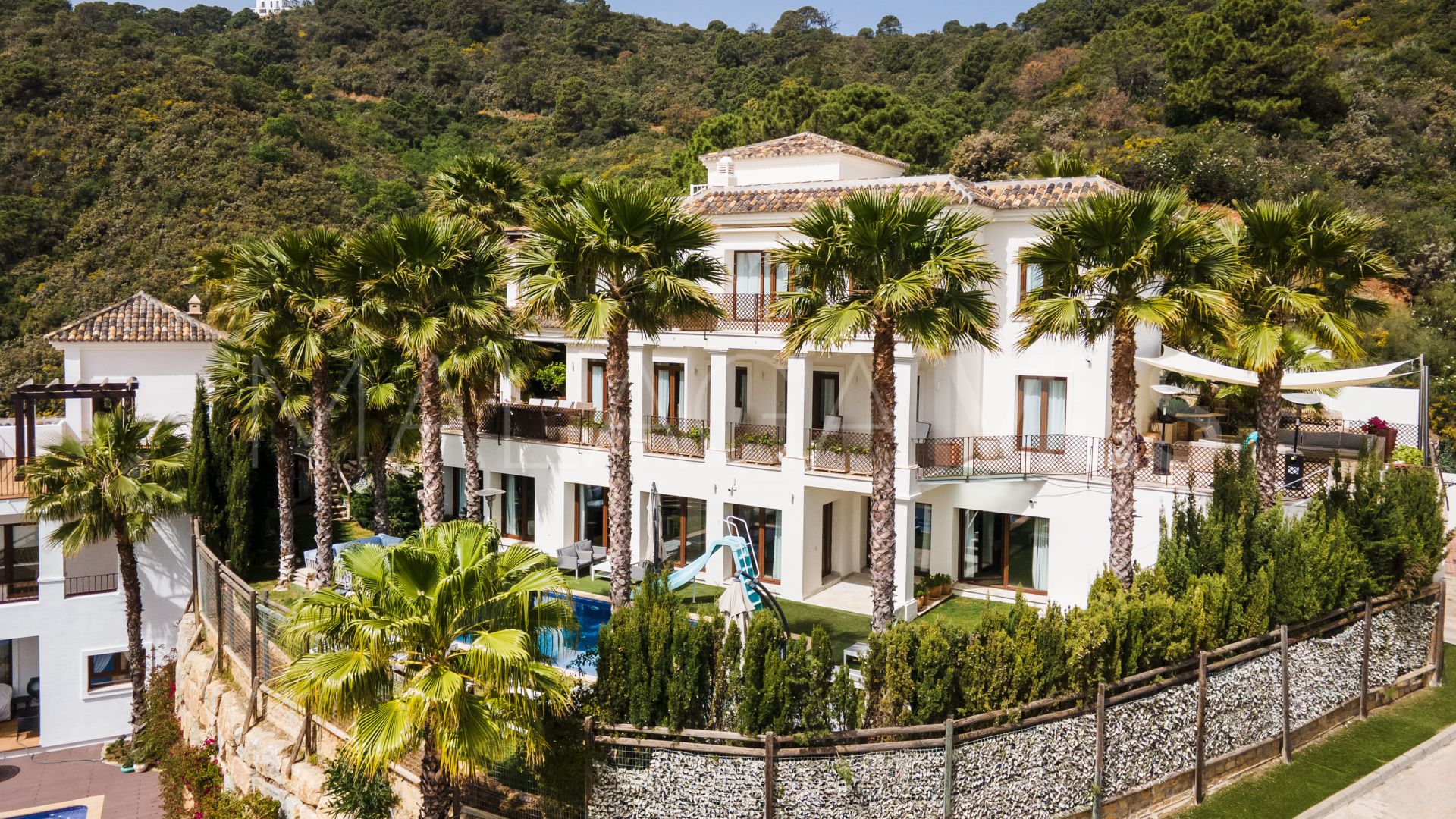 Villa for sale in Benahavis Hills Country Club