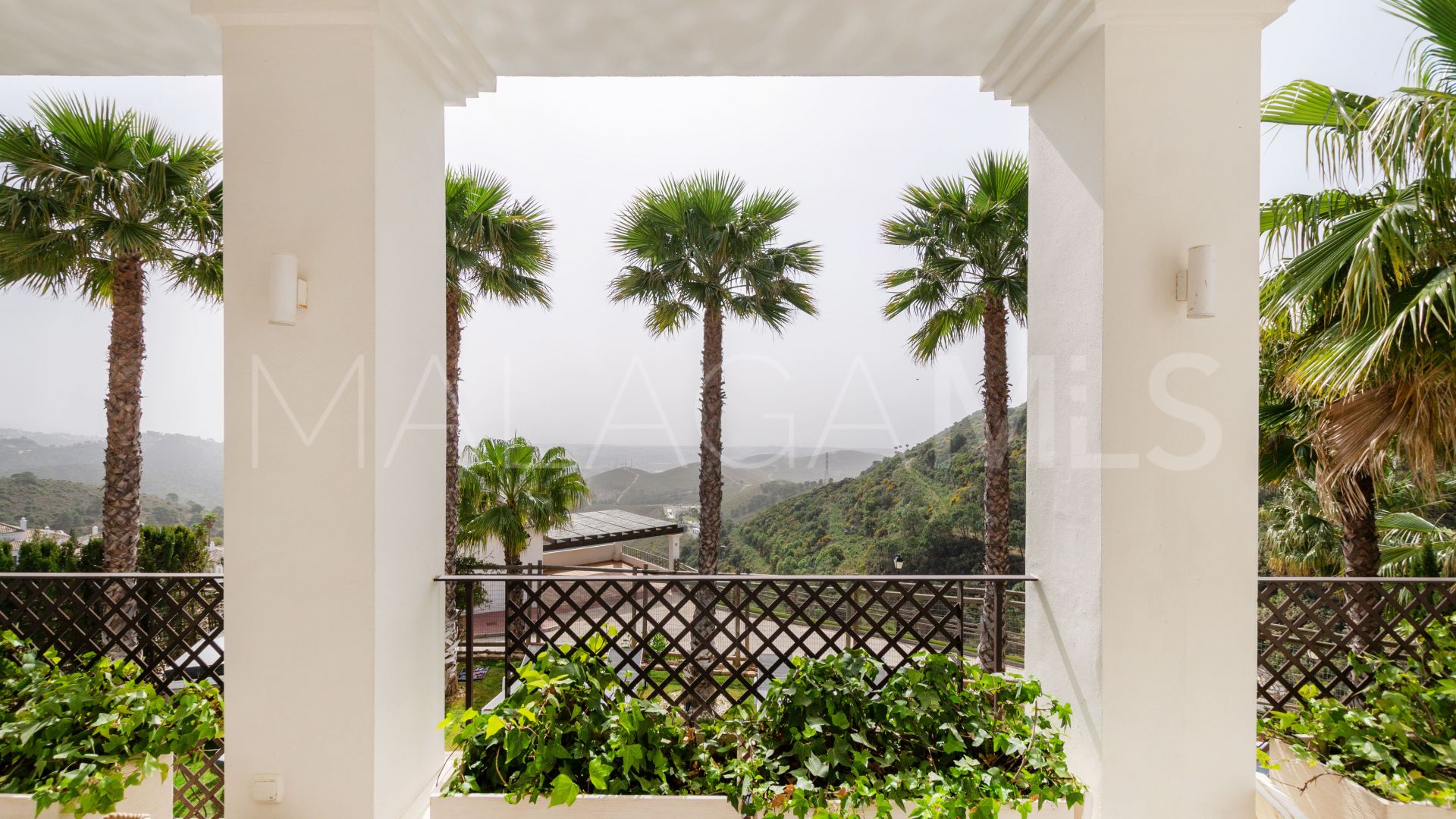 Villa for sale in Benahavis Hills Country Club