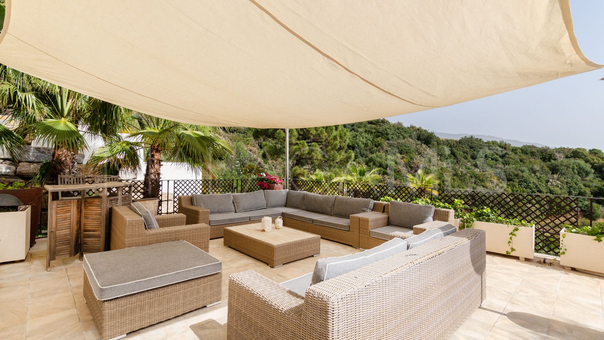 Villa for sale in Benahavis Hills Country Club