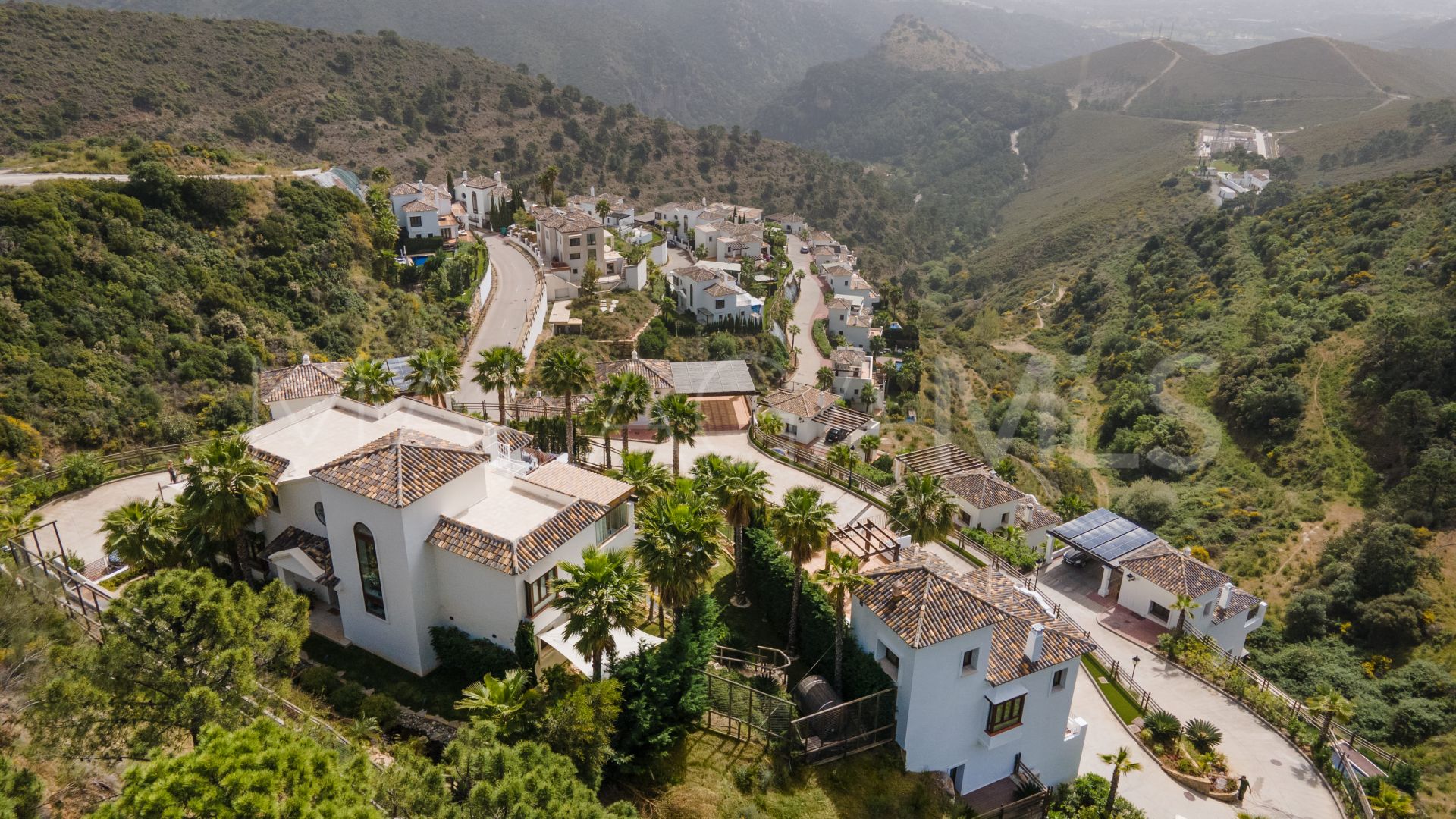 Villa for sale in Benahavis Hills Country Club