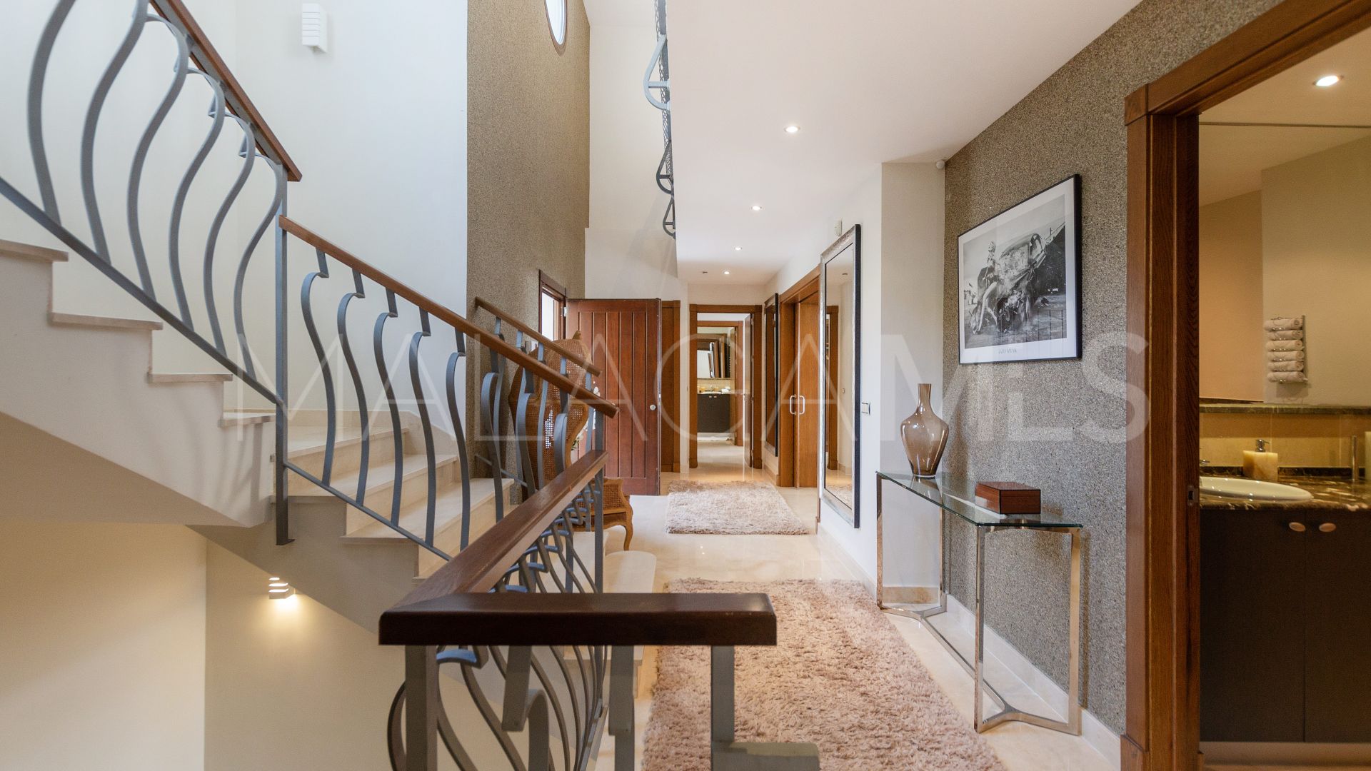 Villa for sale in Benahavis Hills Country Club