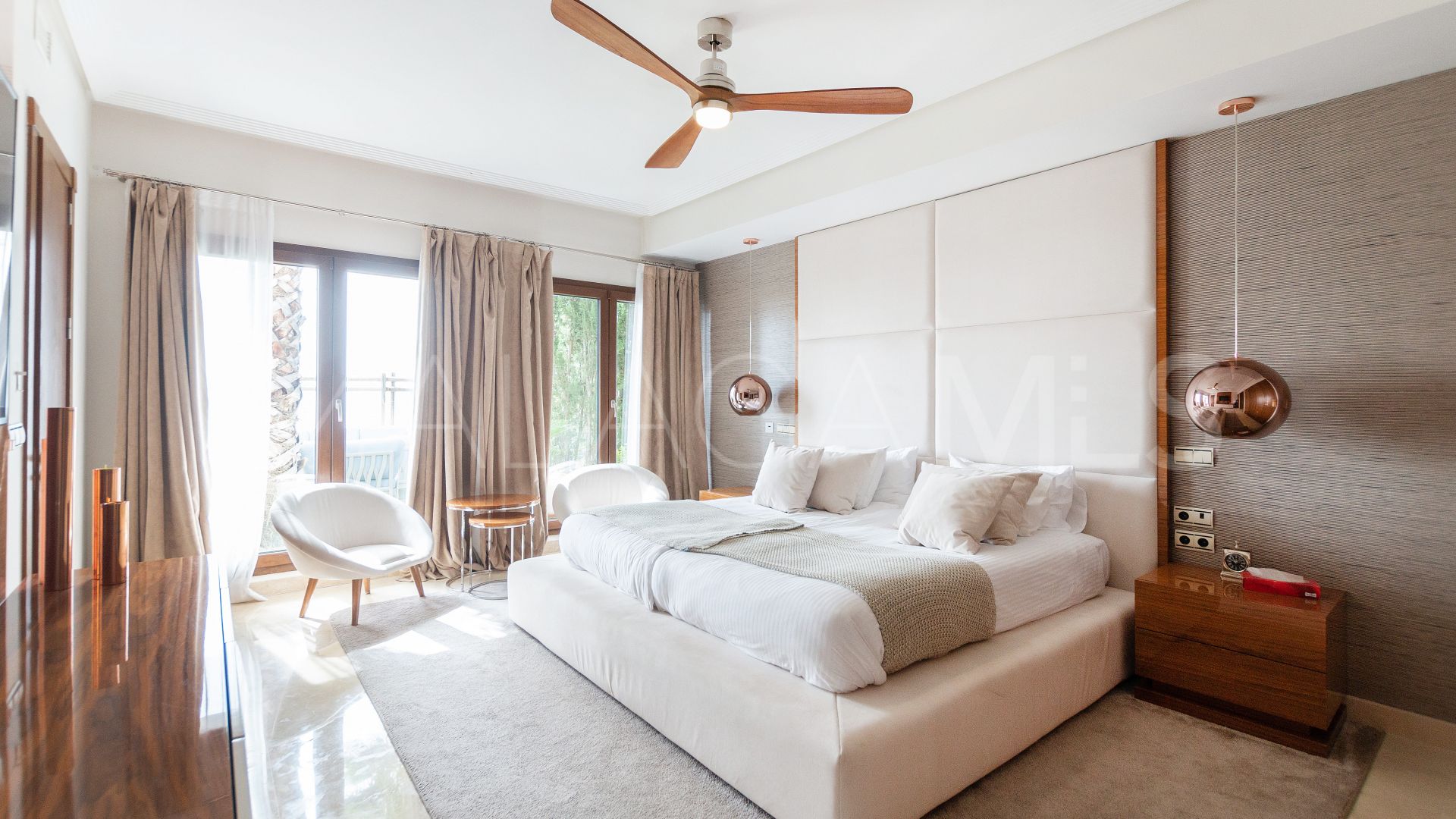 Villa for sale in Benahavis Hills Country Club