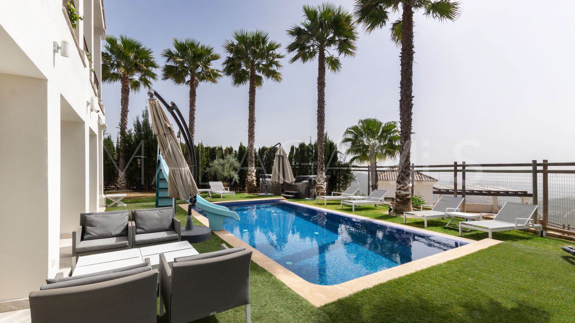 Villa for sale in Benahavis Hills Country Club