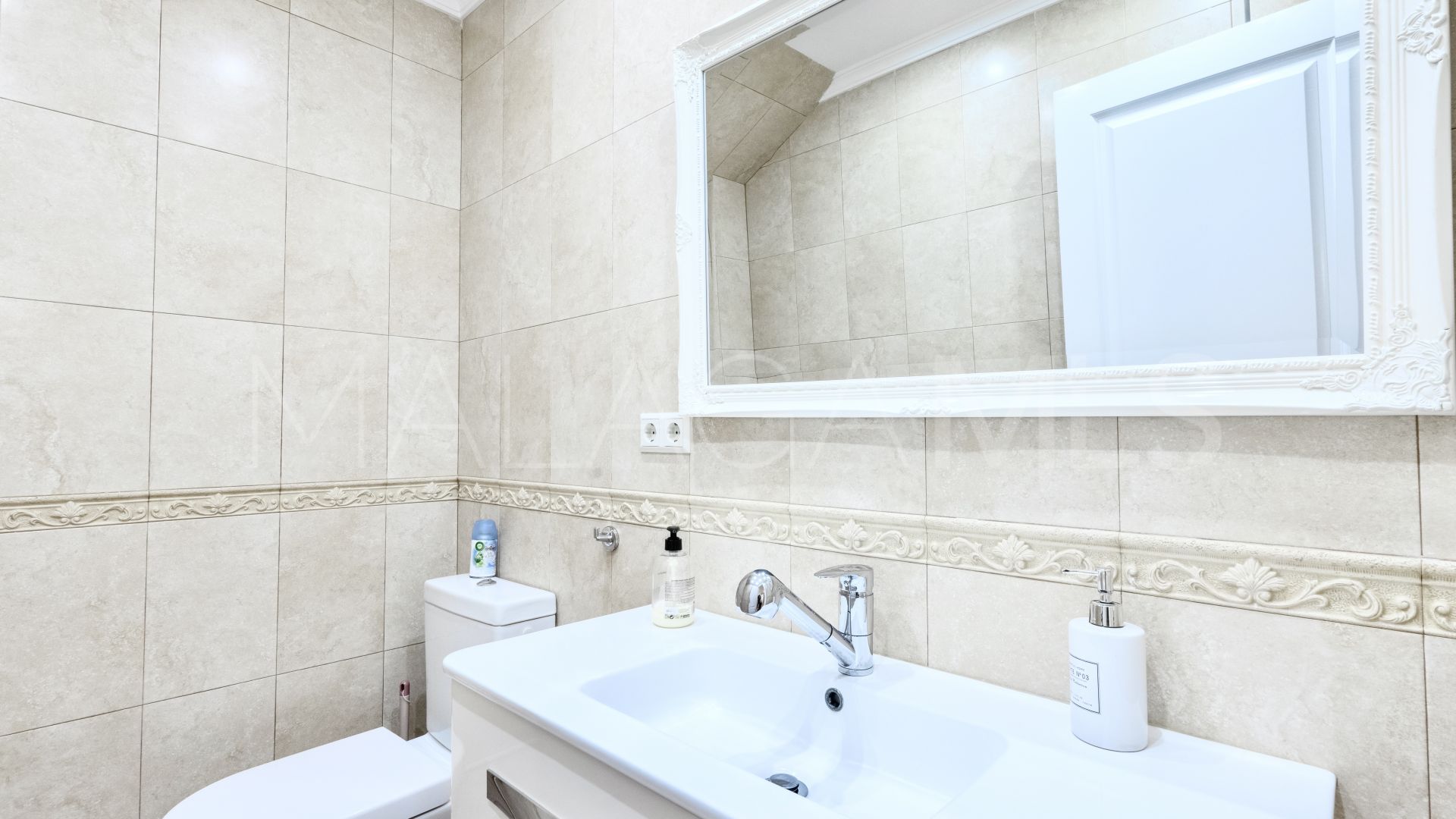 Villa for sale in Hacienda las Chapas