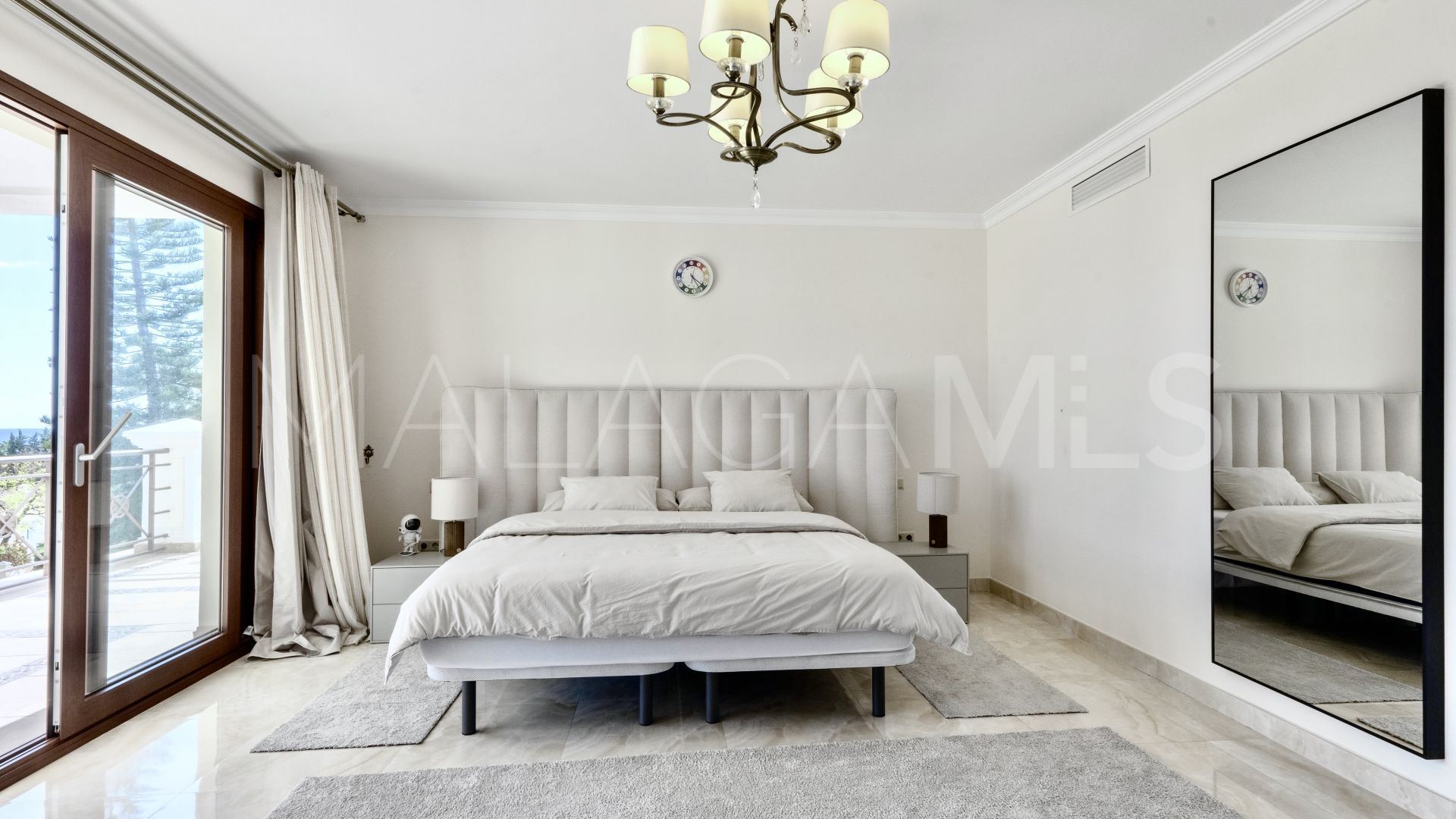 Villa for sale in Hacienda las Chapas