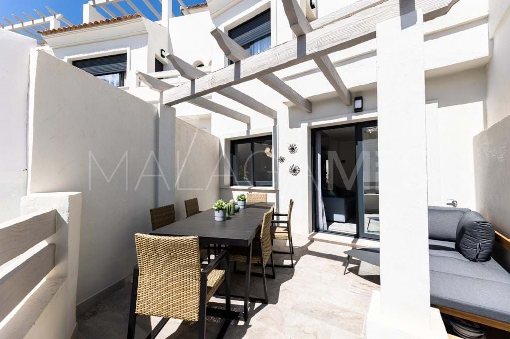 Town house for sale in Agra Residencial