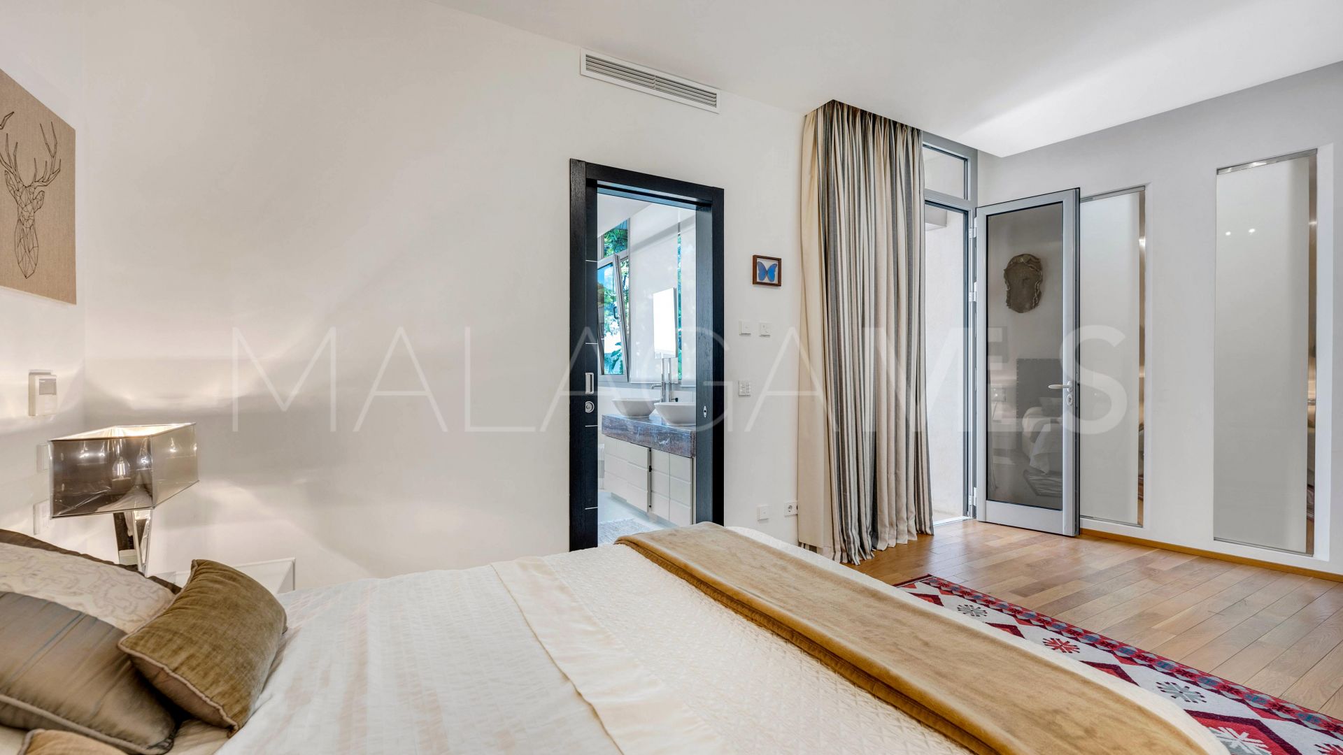 Adosado with 2 bedrooms for sale in Sierra Blanca