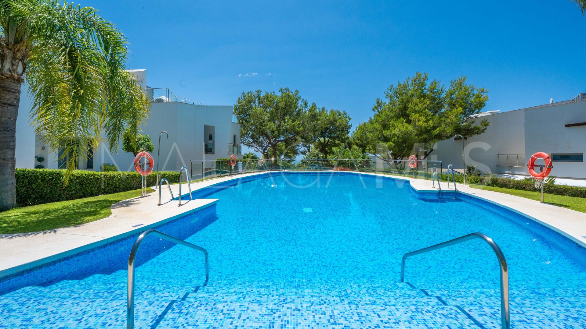 Adosado with 2 bedrooms for sale in Sierra Blanca