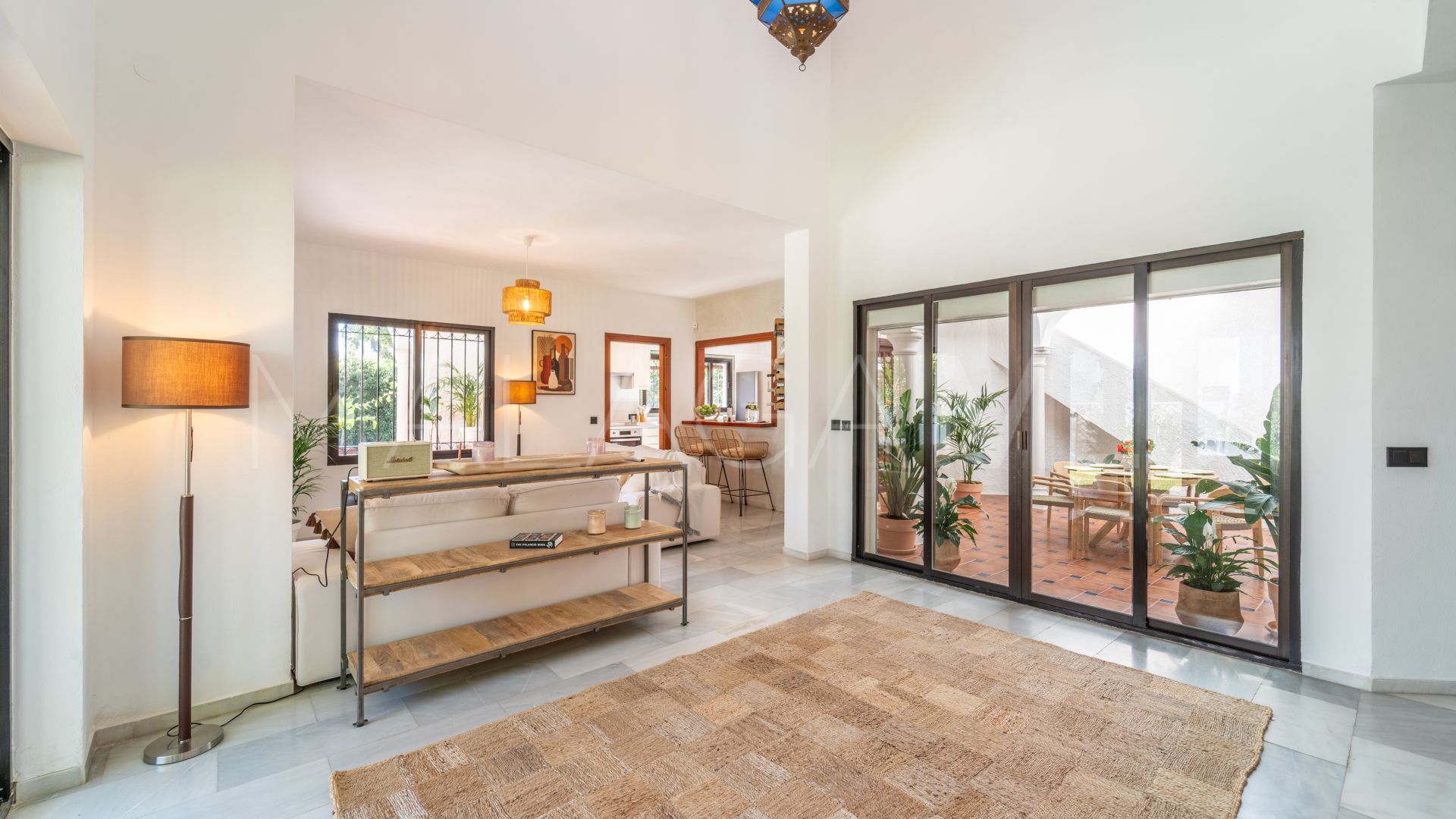 Villa for sale in El Paraiso Playa