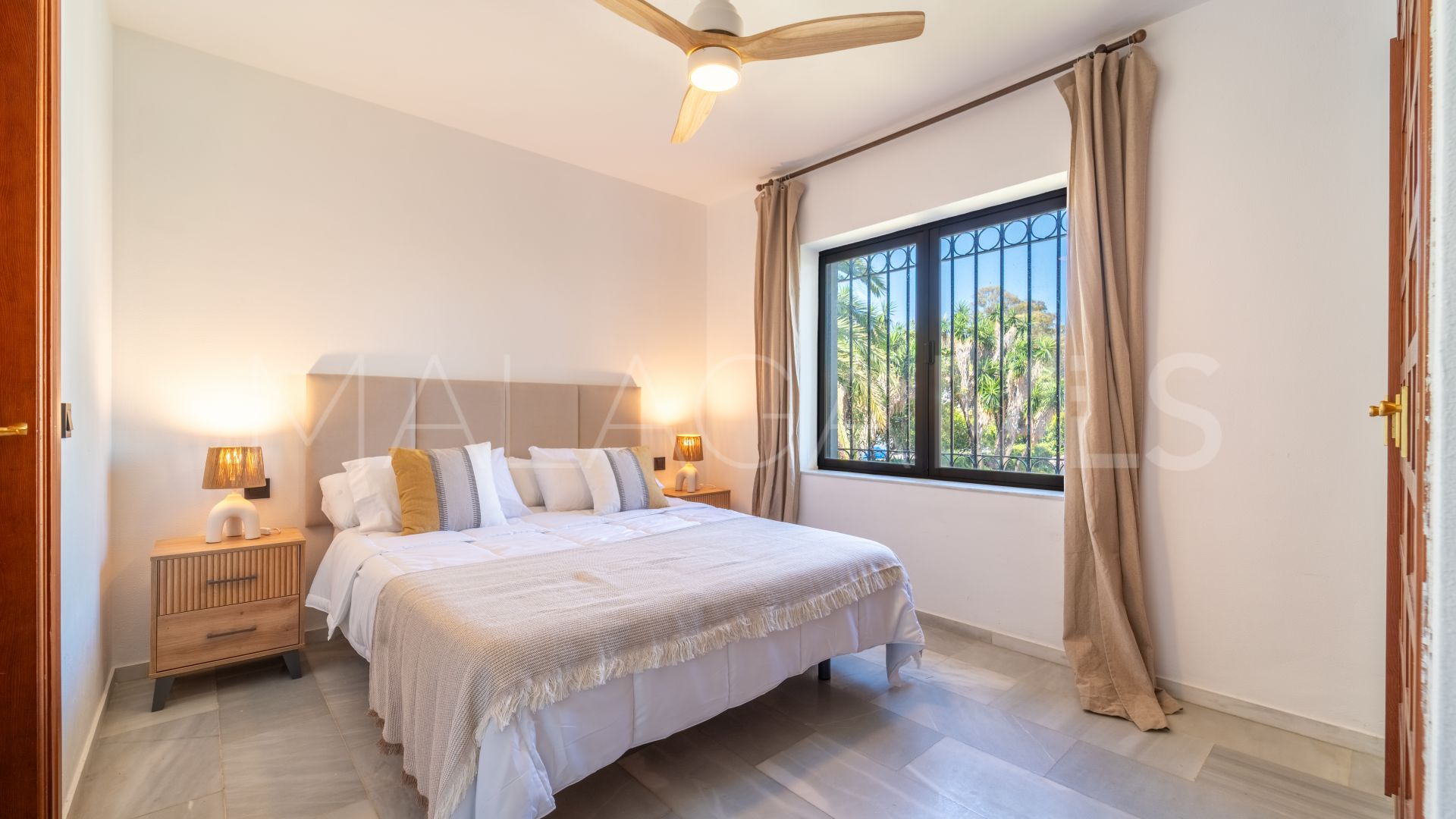 Villa for sale in El Paraiso Playa