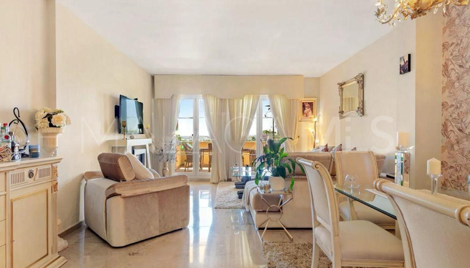 Buy apartamento in Cumbres del Rodeo de 3 bedrooms