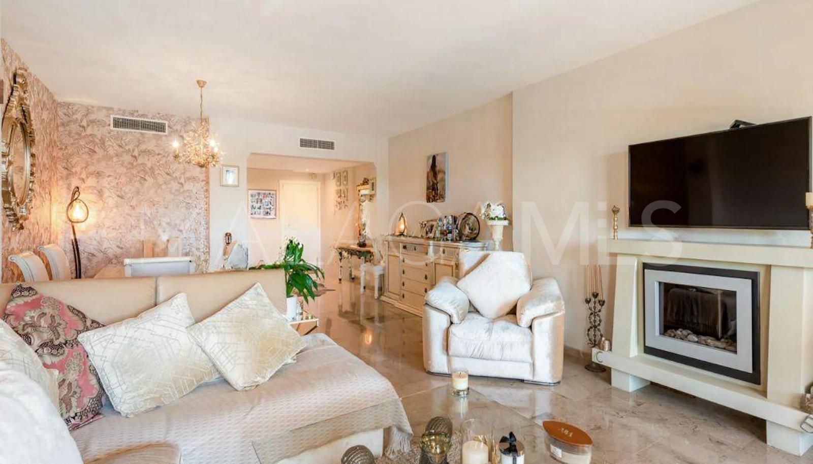 Buy apartamento in Cumbres del Rodeo de 3 bedrooms