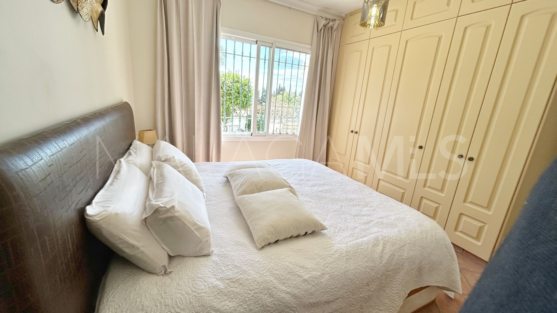 Villa for sale in El Chaparral