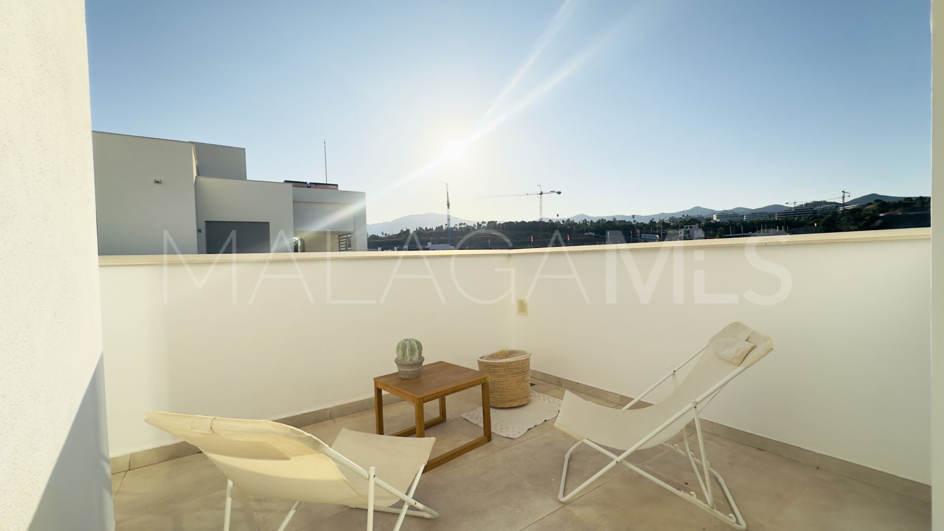 Buy Ático with 4 bedrooms in Vanian Green Village