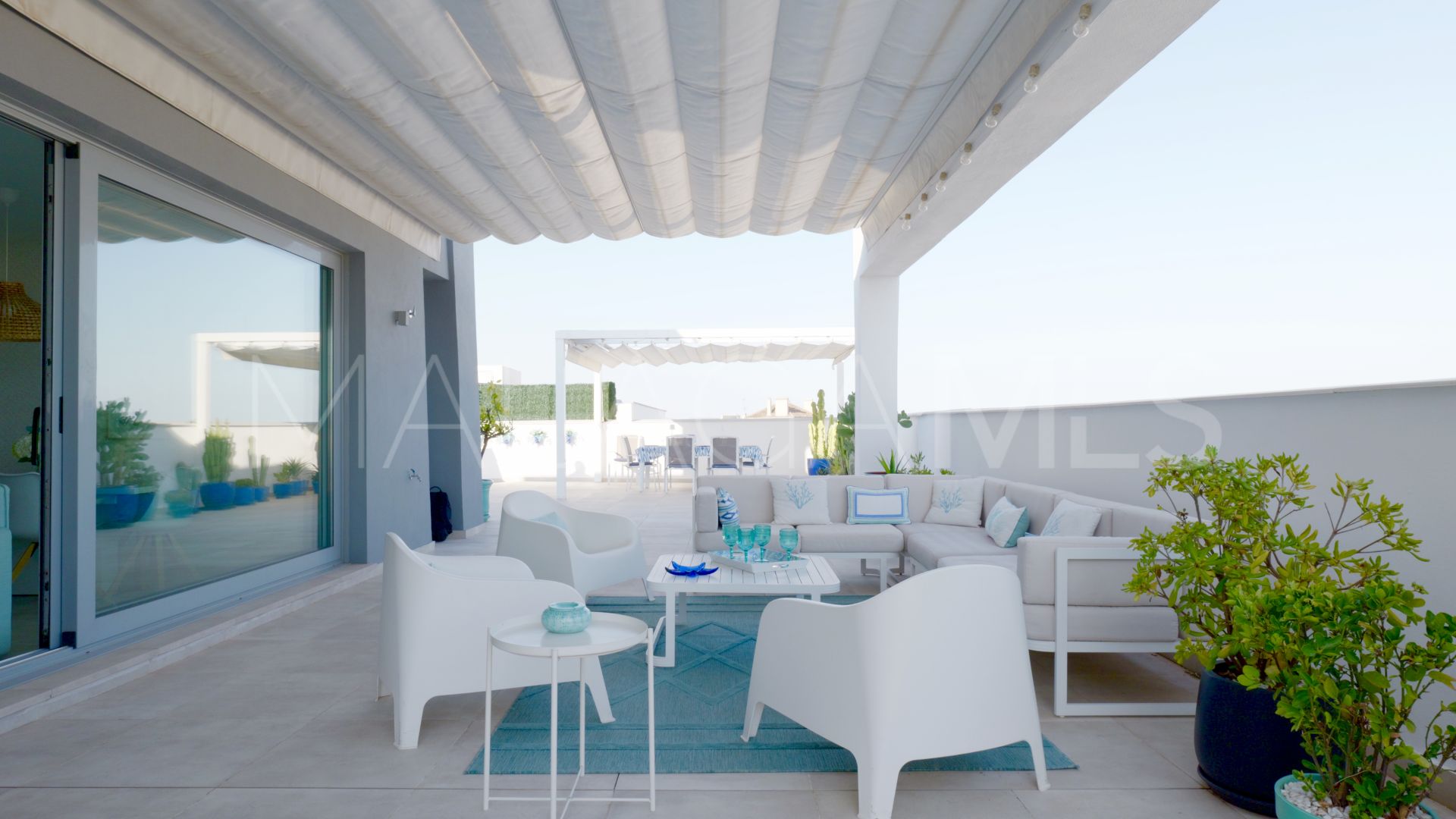Buy Ático with 4 bedrooms in Vanian Green Village