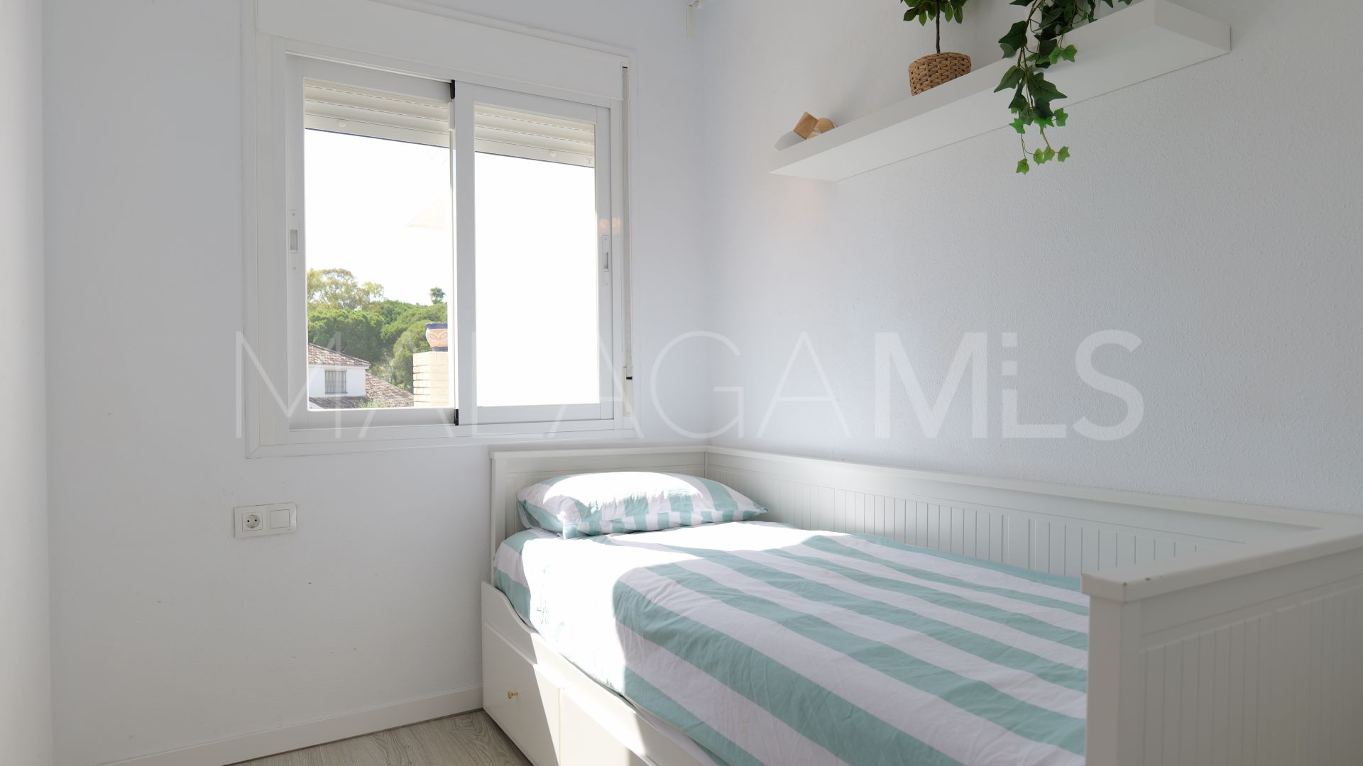 Maison de ville for sale in Nueva Andalucia