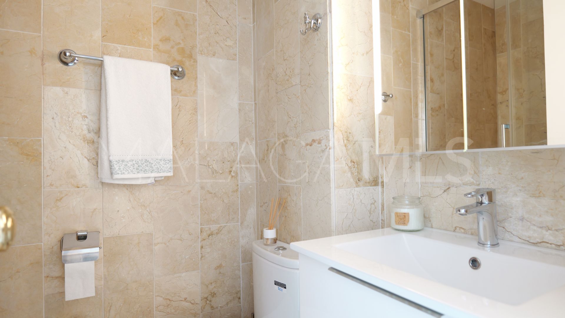 Maison de ville for sale in Nueva Andalucia