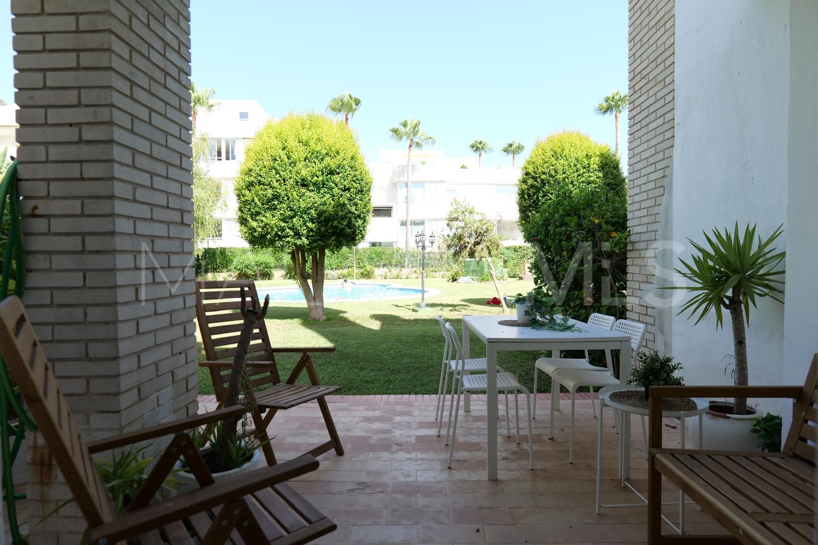 Maison de ville for sale in Nueva Andalucia