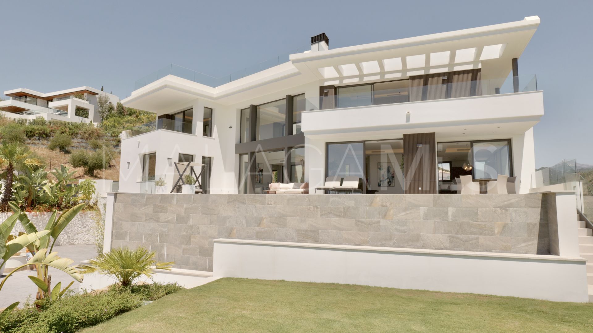 Villa for sale in Benahavis